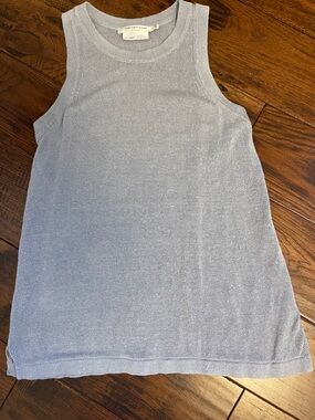 CONTEMPORAINE Sleeveless Organic Linen Tank in Light Blue